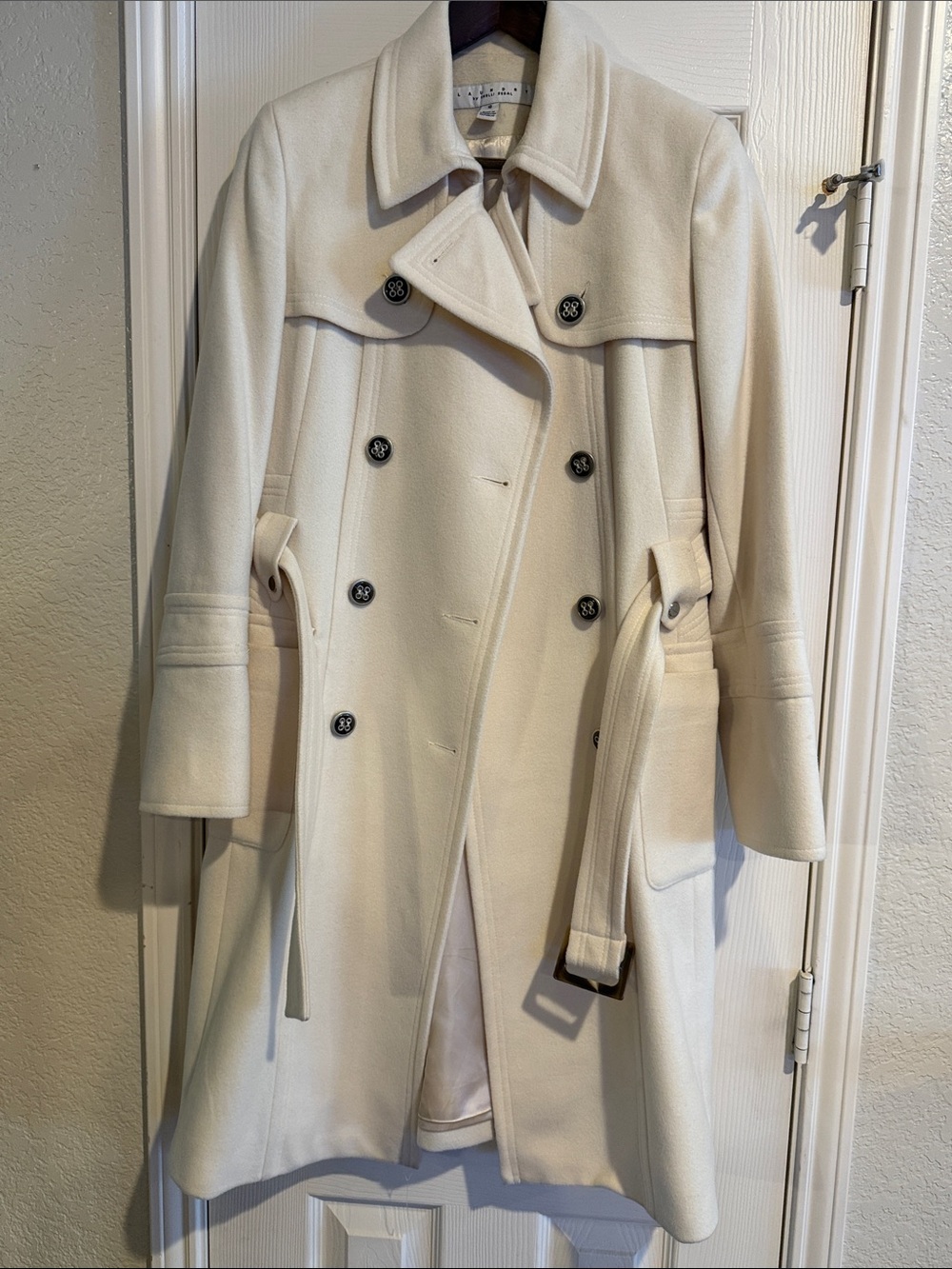 Laundry By Shelli Segal Cream Trench Coat